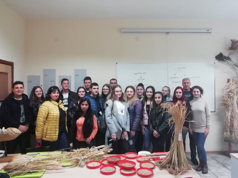 ​Ученици от ПГССИ „Христо Ботев“ – Свиленград в АУ