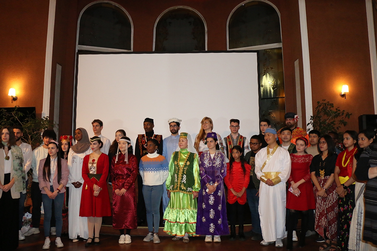 Еразъм студенти от 12 държави се включиха в отбелязването на международния ден на майчиния език
