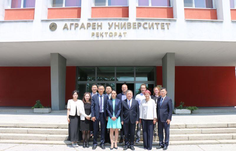 АУ поднови меморандума за сътрудничество с Шанхайския университет „Джао Тонг“