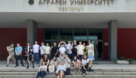 Шестокласници от ОУ „Д-р Петър Берон“, гр. Пловдив посетиха Аграрния университет