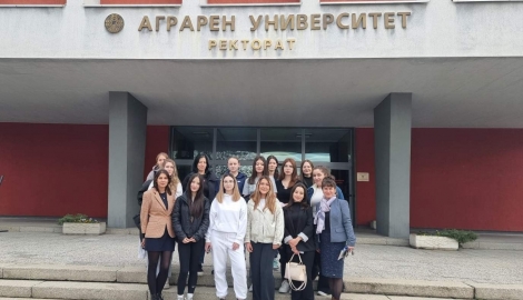 Ученици от СУ „Свети Княз Борис I“, Асеновград посетиха АУ