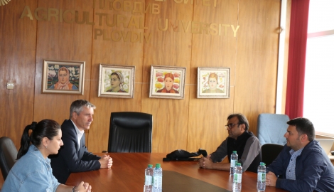 Представители на Университета „Ел Джей“ Ахмедабад, Индия посетиха Аграрен университет – Пловдив
