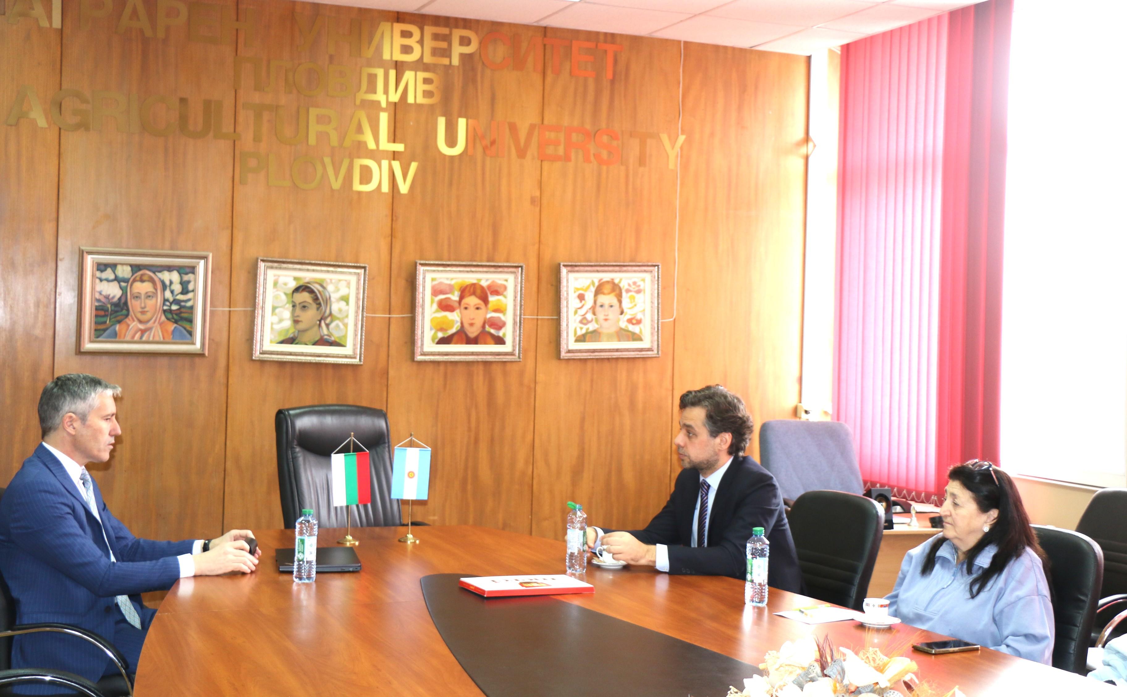 Аграрният университет разширява сътрудничеството си с Аржентина