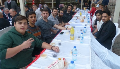 Еразъм студентите от Аграрен университет присъстваха на ифтар вечеря