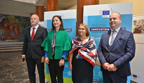 The European Commissioner Iliana Ivanova at a work meeting at the Agricultural University of Plovdiv